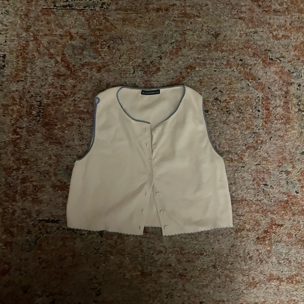 Brandy Melville shirt